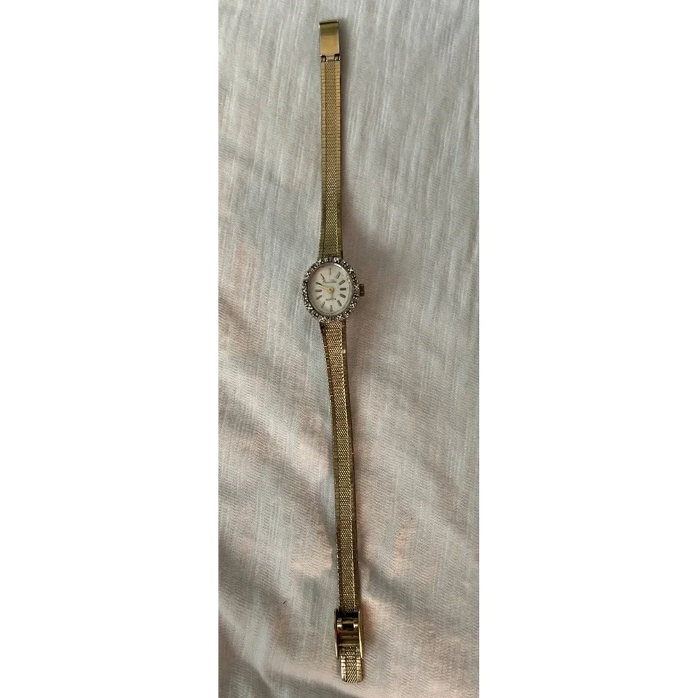 Rare Vintage Pierre Vallee Quartz Gold Plated Diamond Wrist Watch